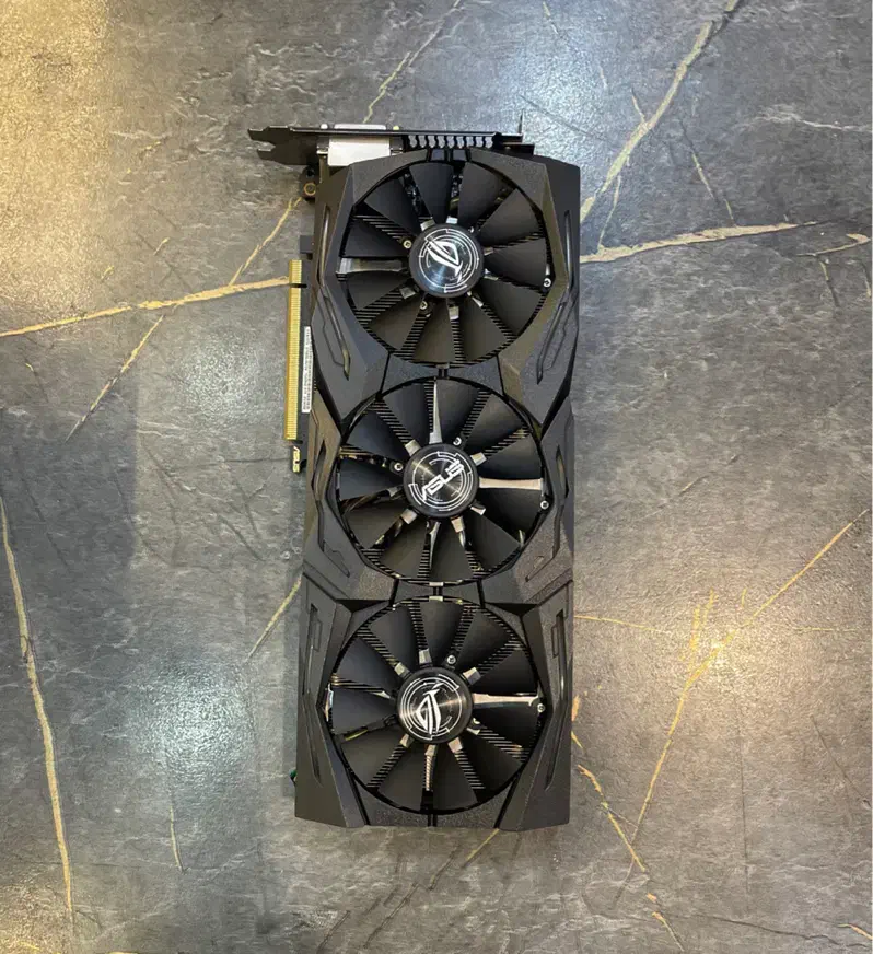 کارت گرافیک سه فن  GTX 1070 8GB ASUS ROG STRIX|قطعات و لوازم جانبی رایانه|مشهد, راهنمایی|دیوار