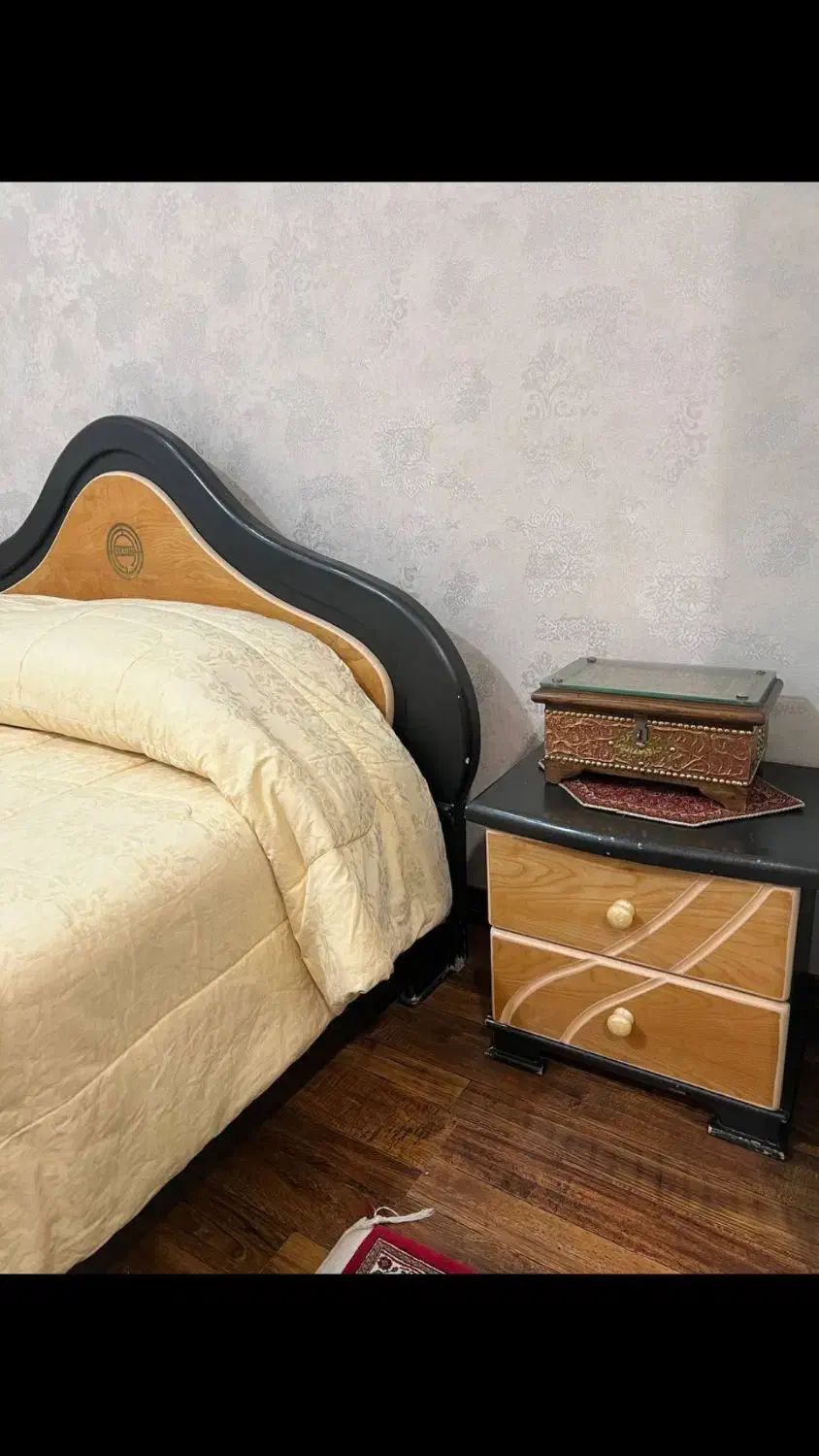 سرویس خواب|تخت و سرویس خواب|تهران, نیروی هوایی (پیروزی)|دیوار