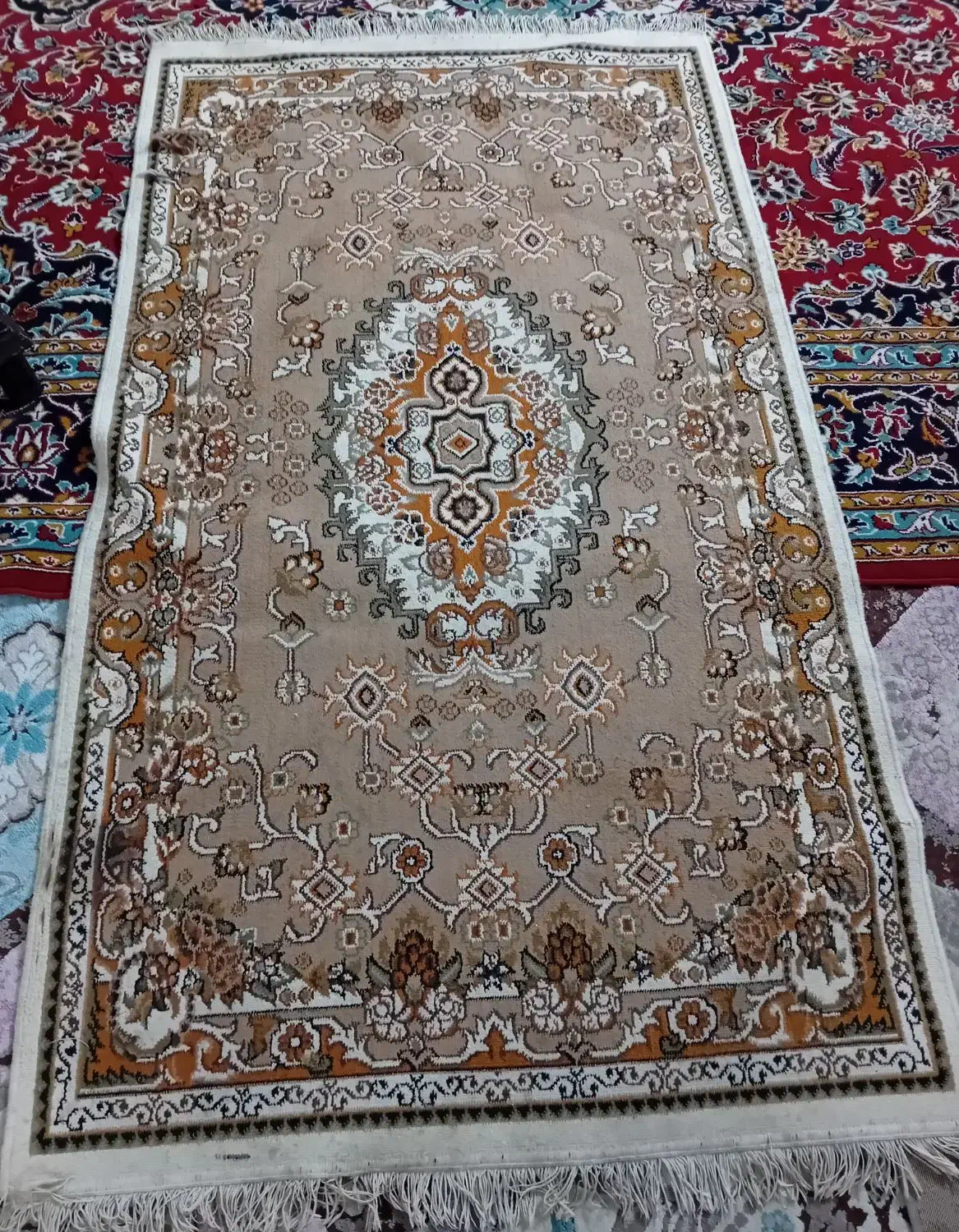سه عدد فرش|فرش|مشهد, طلاب|دیوار