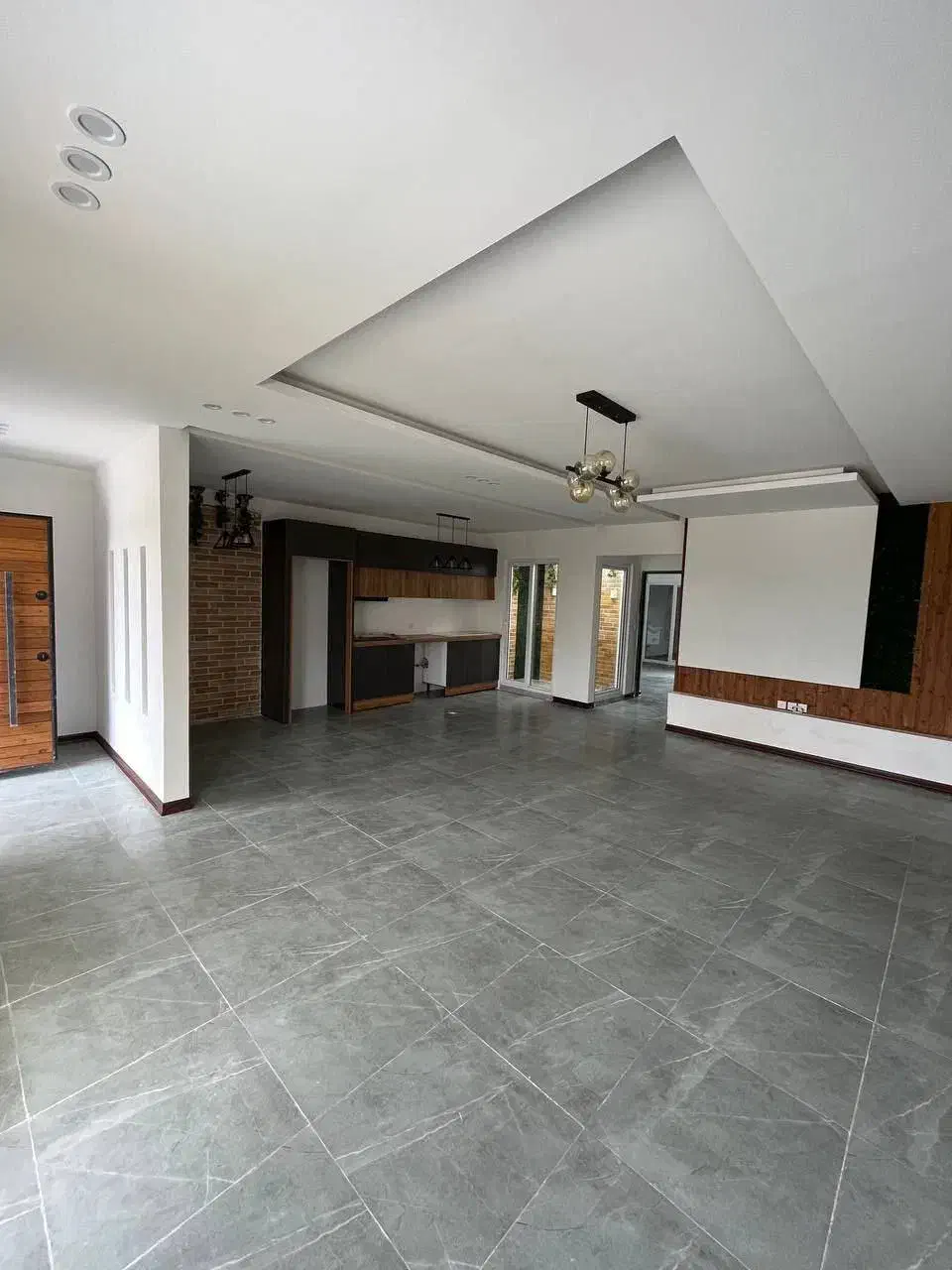 بهترین فرصت خرید۲۰۰م باغویلافلت باسندقیمت کامل2400|فروش خانه و ویلا|آمل, |دیوار