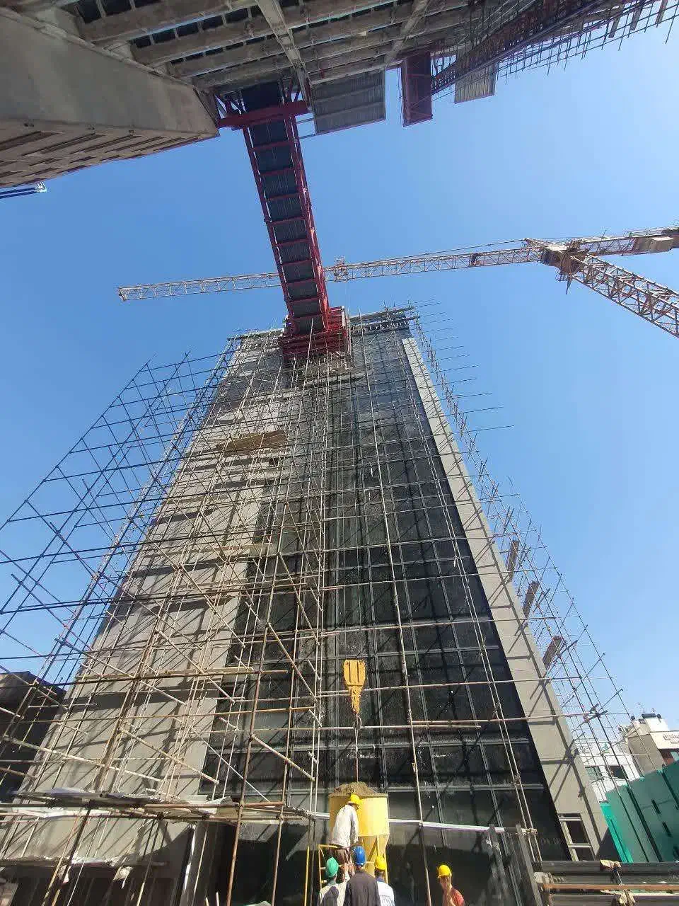 استخدام کارکر ساده ،کارگر برقکار و برقکار|استخدام معماری، عمران و ساختمانی|تهران, دریاچه شهدای خلیج فارس|دیوار