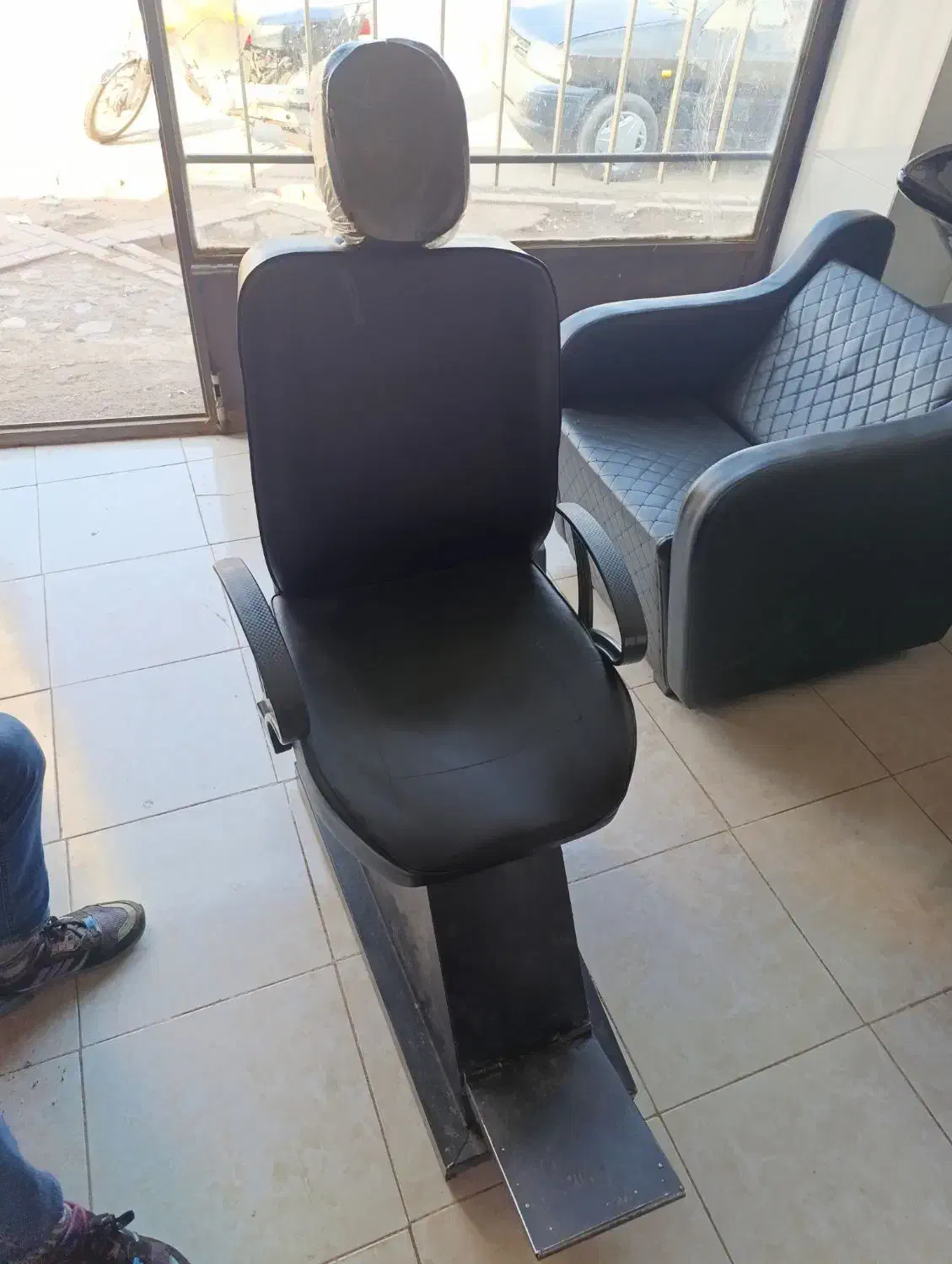 سندلی آرایشگر|آرایشگاه و سالنهای زیبایی|مرند, |دیوار