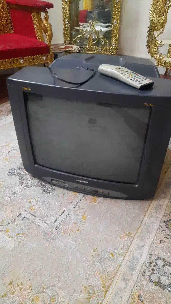 تلویزیون ۲۱ اینچ|تلویزیون و پروژکتور|زنجان, |دیوار