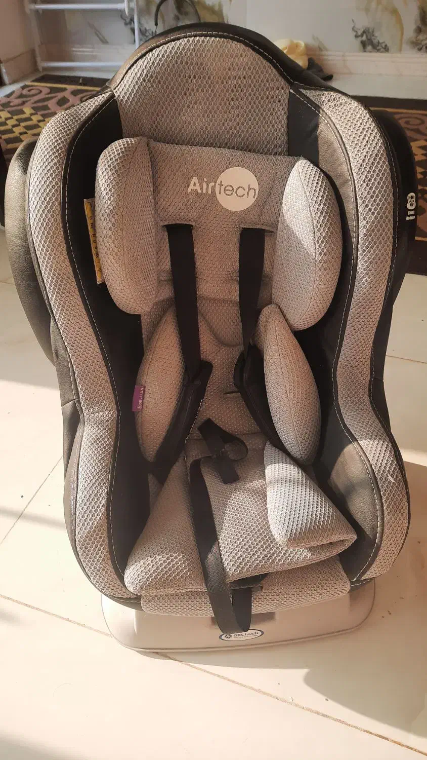 صندلی دلیجان  که دیگه شناخته شده|تخت و صندلی بچه|احمدسرگوراب, |دیوار