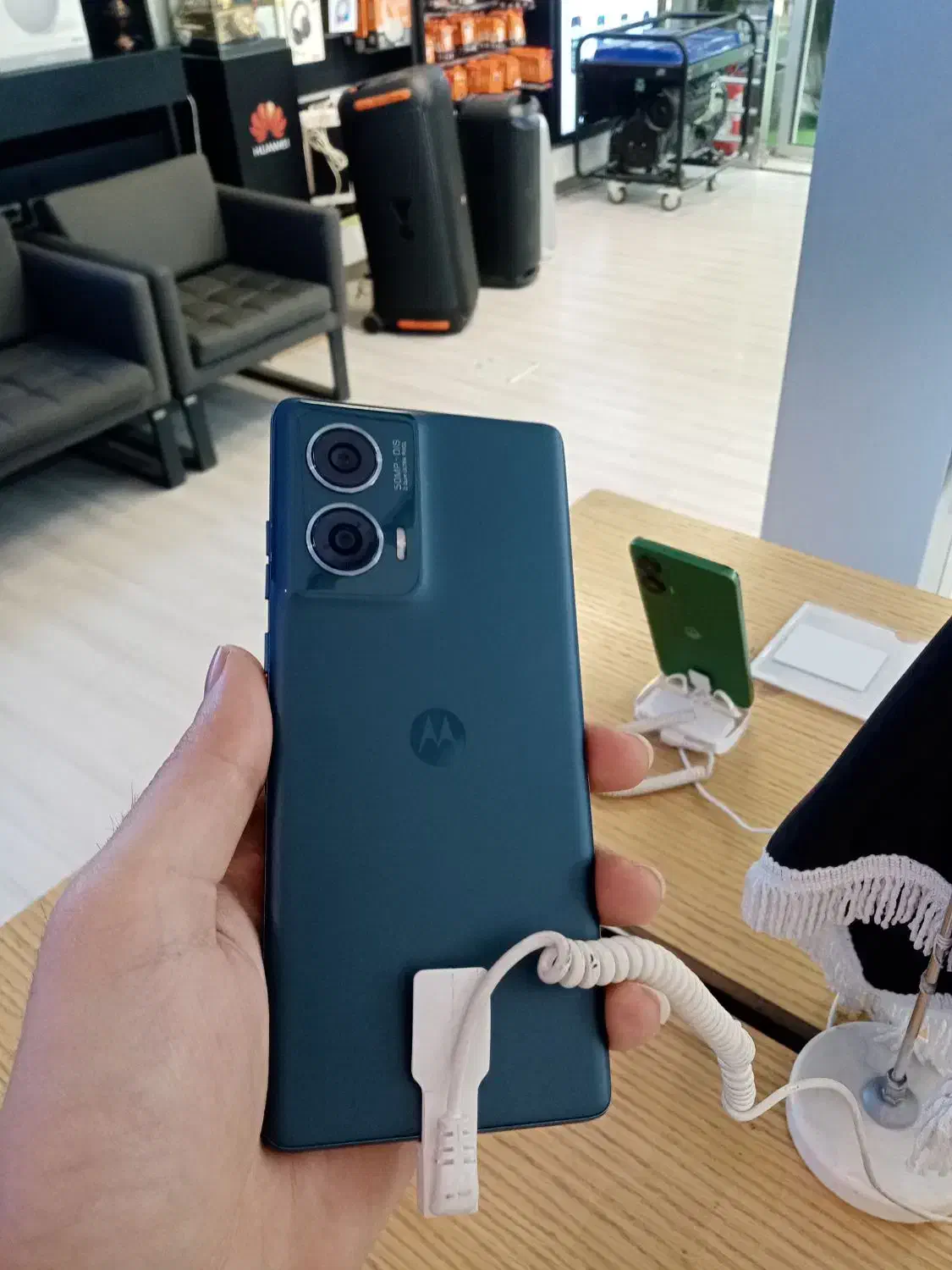 Motorola edge 50 12/512|موبایل|اصفهان, چرخاب|دیوار