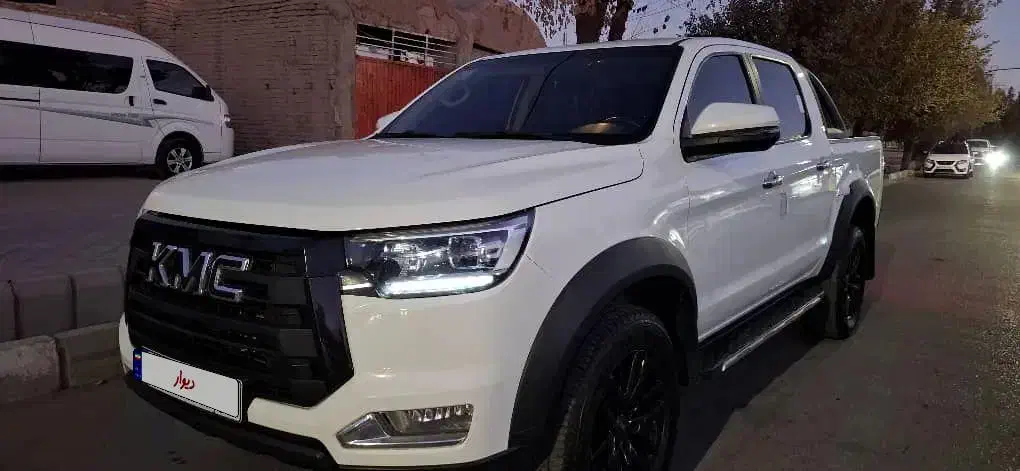 کی ام سی t8|خودرو سواری و وانت|سیرجان, |دیوار