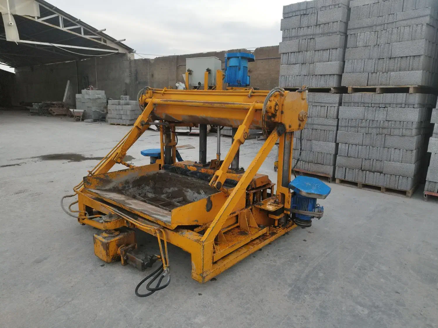 دستگاه بلوکه زنی هیدرولیک پارو دار سالم|ماشین‌آلات صنعتی|مشهد, رباط طرق|دیوار