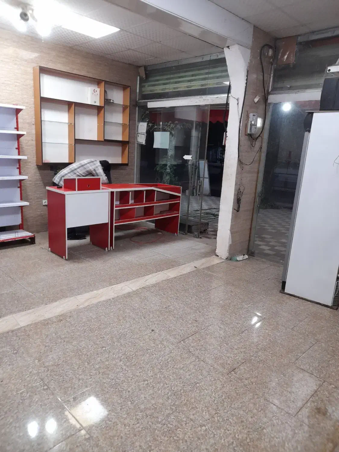 مغازه 40متری|اجارهٔ مغازه و غرفه|صومعهسرا, |دیوار