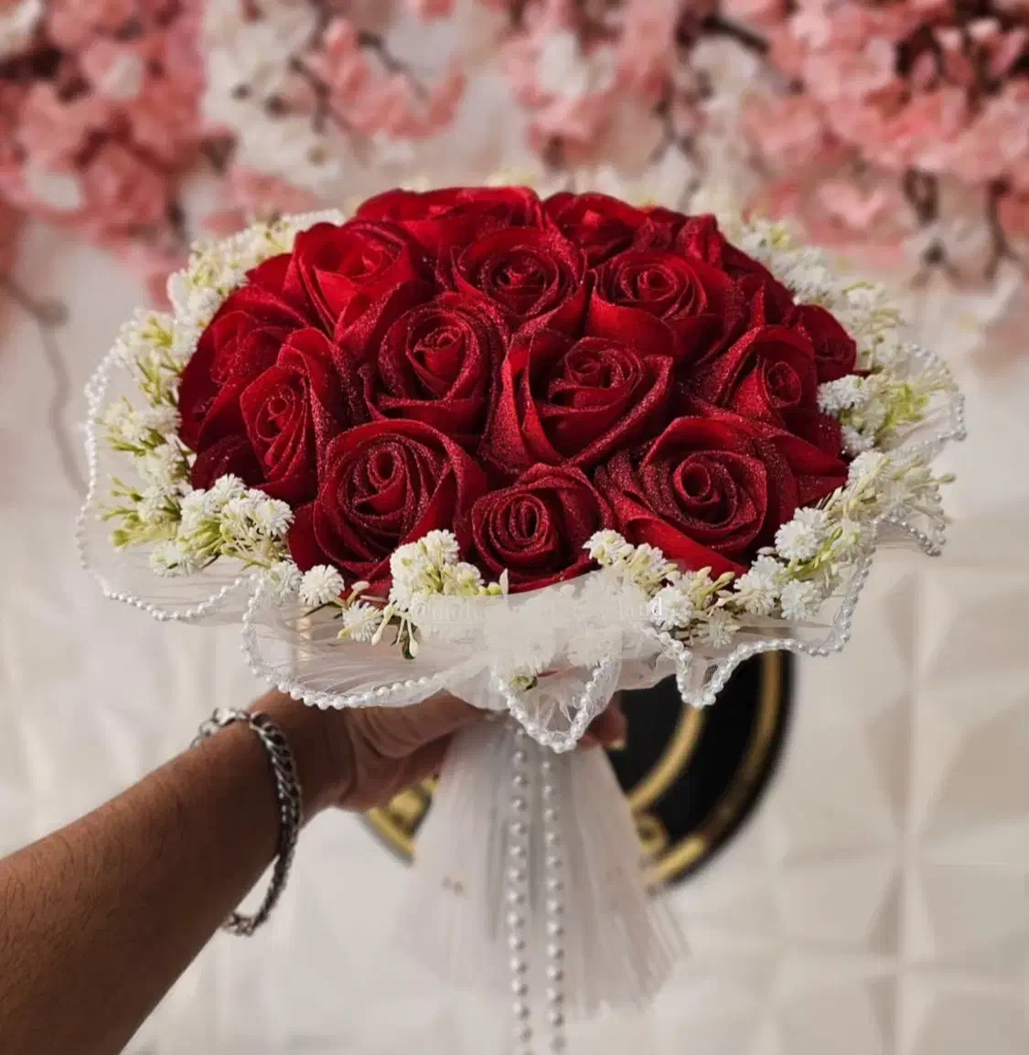 هدیه ، گل ، دسته گل ، روز مادر ، روز زن|گل مصنوعی|اقبالیه, |دیوار