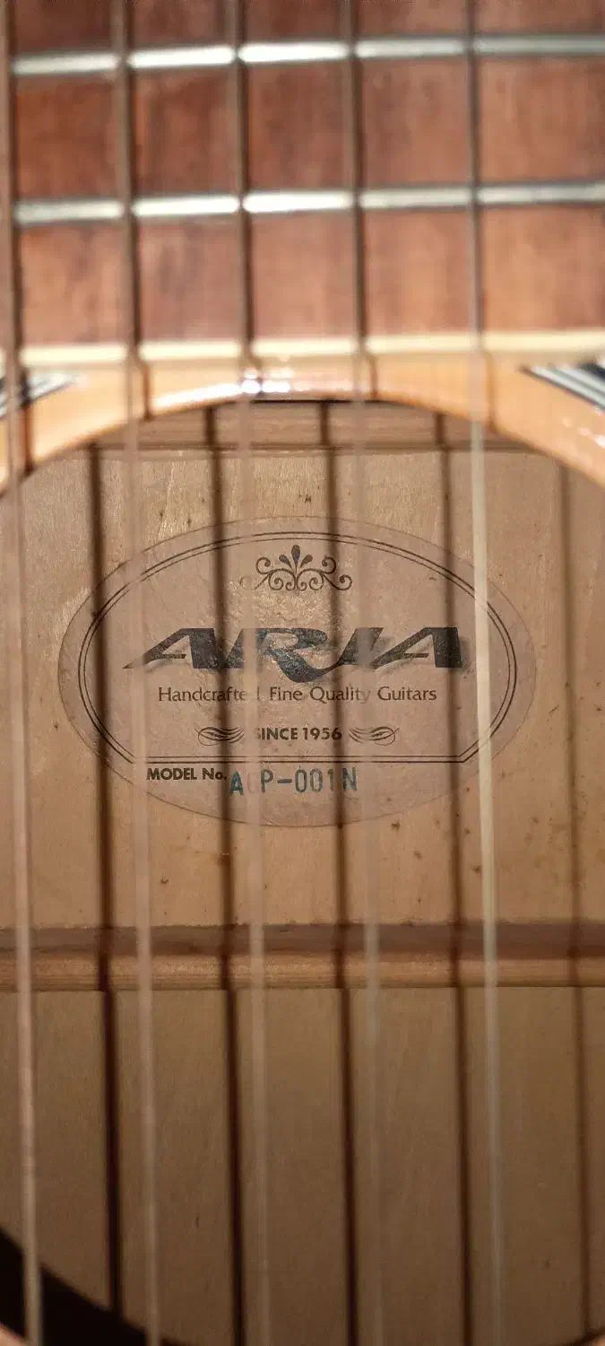 گیتار آکوستیک حرفه ای Aria AGP - 001N ساخت ژاپن|گیتار، بیس، امپلیفایر|شاهینشهر, خانه کارگر|دیوار