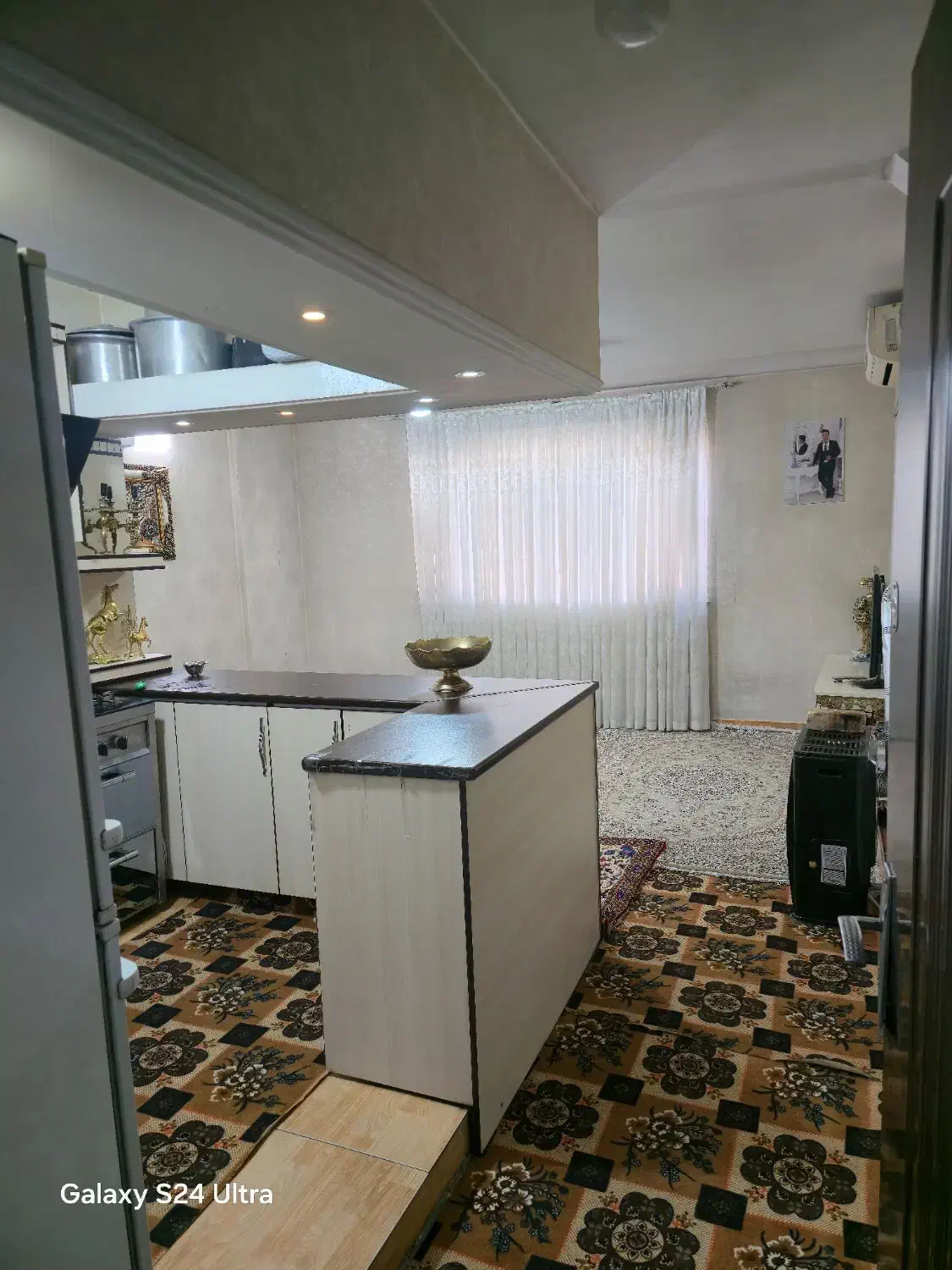 ساختمان سه طبقه و نیم در ۲۰متری اصلی حصارک بالا|پیش‌فروش املاک|نسیم‌شهر, |دیوار