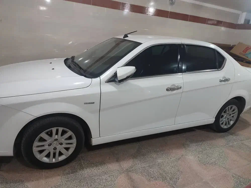 دناپلاس 98رخ مشابه صفر|خودرو سواری و وانت|خرم‌آباد, |دیوار