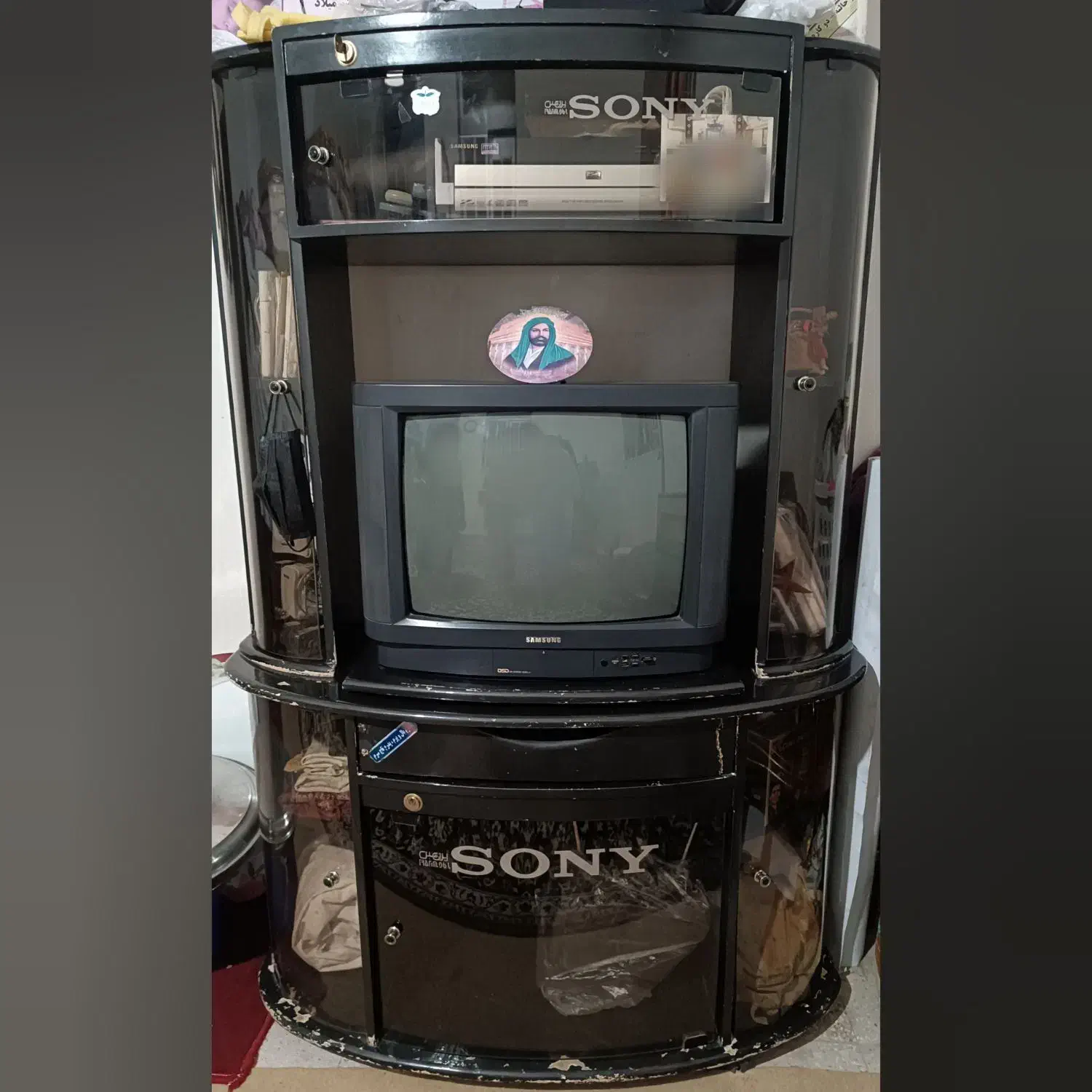 یک عدد تلویزیون سامسونگ همراه با زیر تلویزیونی|تلویزیون و پروژکتور|مرودشت, ژیان|دیوار