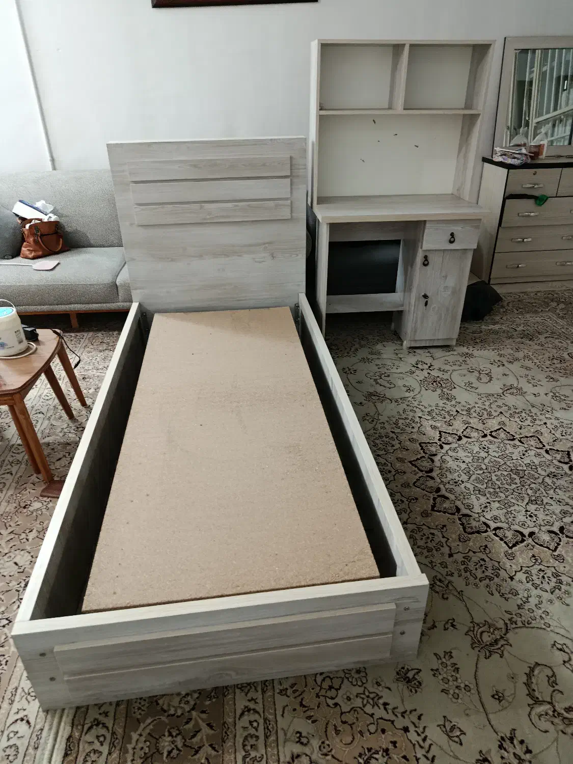 تخت نوجوان|تخت و سرویس خواب|مشهد, پنجتن|دیوار