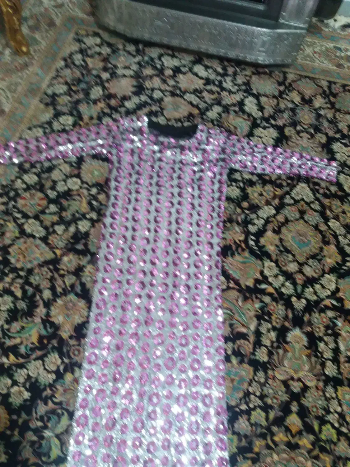 پیراهن پولکی نو|لباس|یاسوج, |دیوار