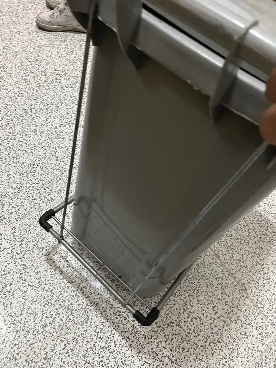 سطل زباله پدال دار بزرگ|لوازم نظافت|گرگان, |دیوار