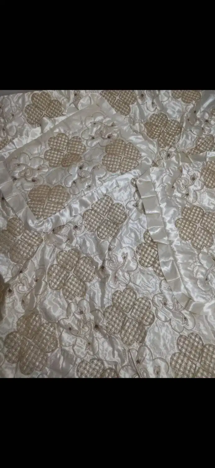 روتختی|رختخواب، بالش، پتو|باسمنج, |دیوار