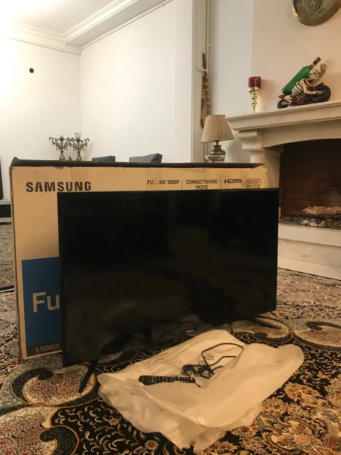 تلوزیون ۴۳ هوشمند دارای ماهواردار با کارتون|تلویزیون و پروژکتور|گرگان, |دیوار