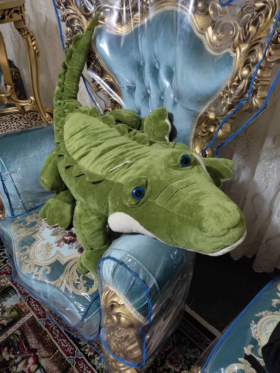 عروسک نو|اسباب‌بازی بچه|صدرا-فارس, فاز ۱|دیوار