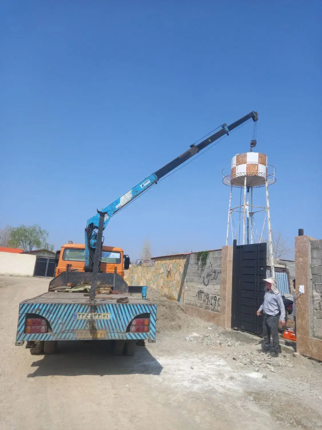 جرثقیل خاور کفی سبد دارباگواهینامه ویژه|خدمات حمل و نقل|کرج, کمالشهر|دیوار