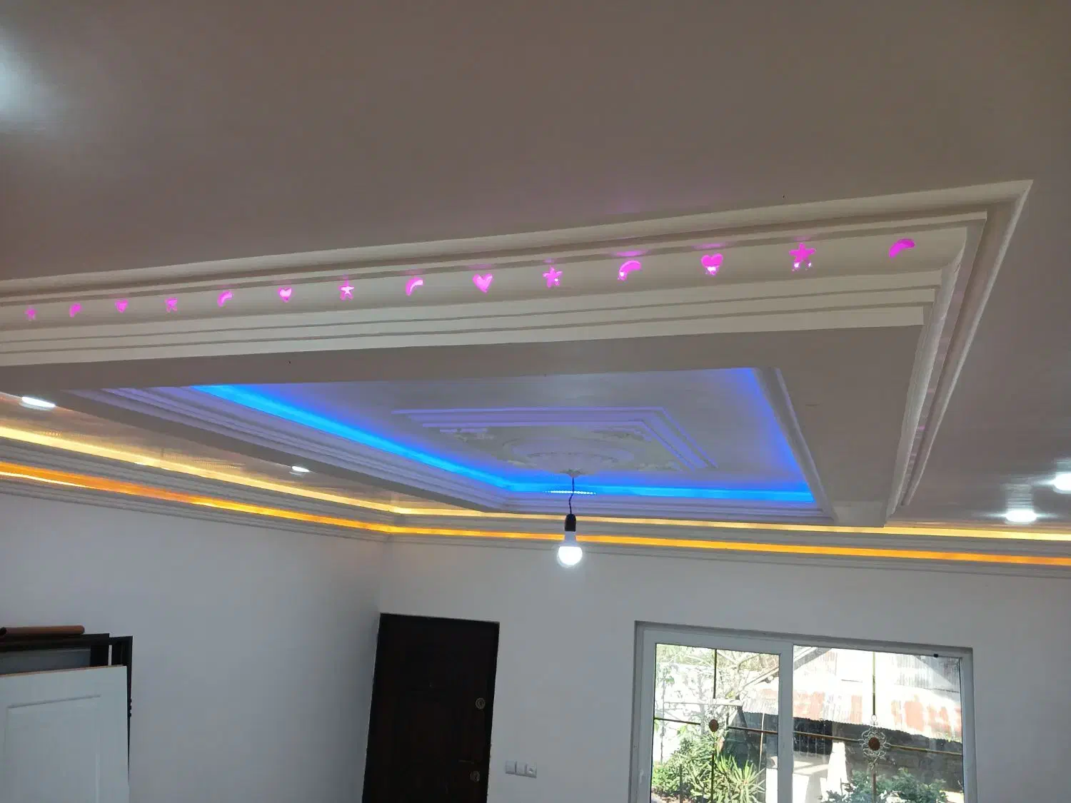 شاگرد گچکاری|استخدام معماری، عمران و ساختمانی|لنگرود, |دیوار