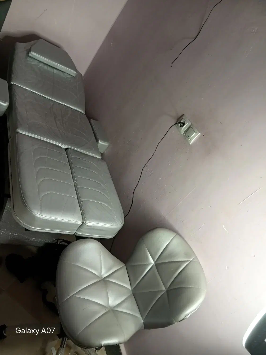 تخت و صندلی مژه و تتو و ماساژ|آرایشگاه و سالن‌های زیبایی|خرمشهر, |دیوار