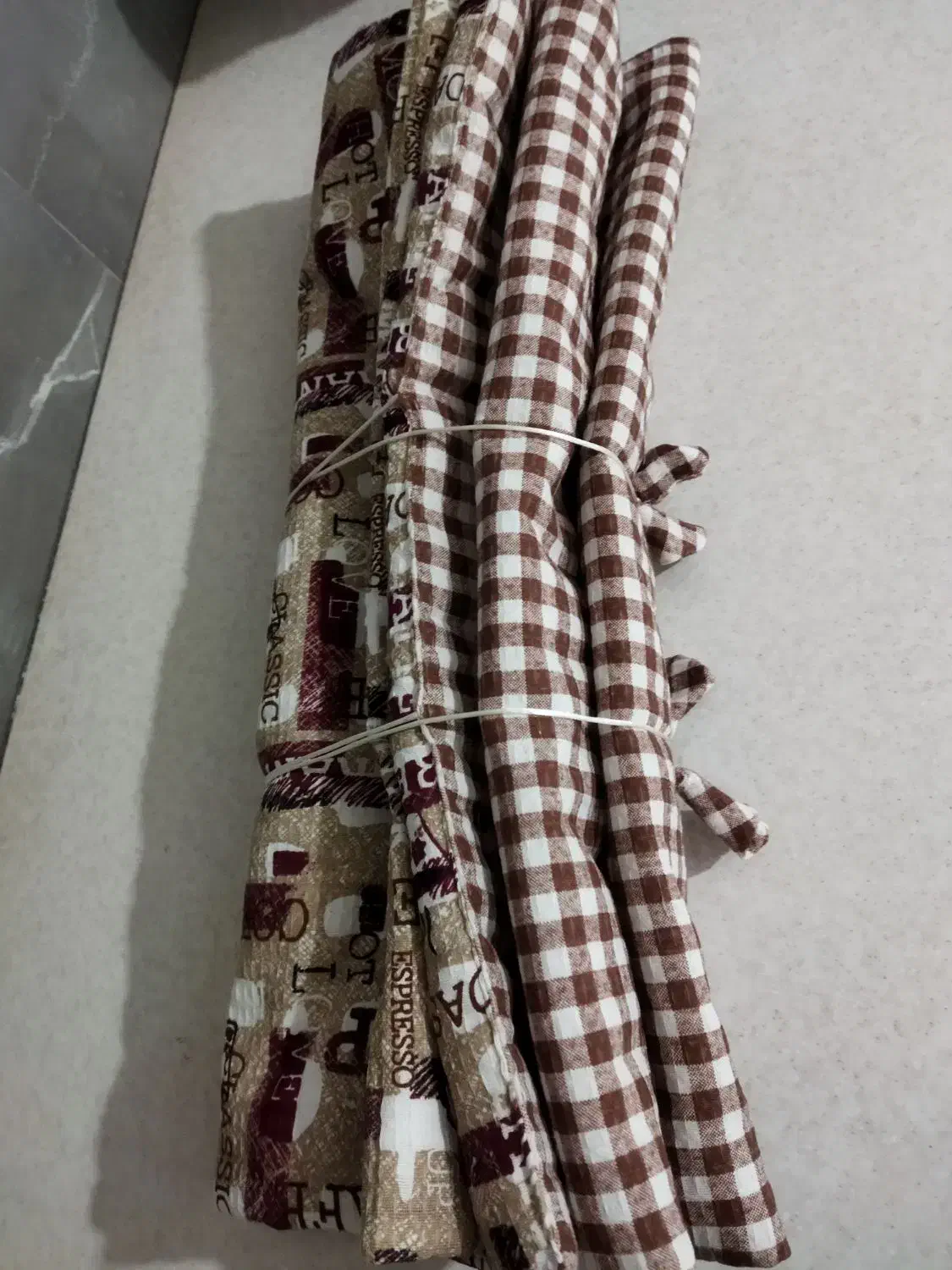 دوخت سرویس آشپزخانه و عروس|سفره، حوله، دستمال آشپزخانه|خرم‌آباد, |دیوار