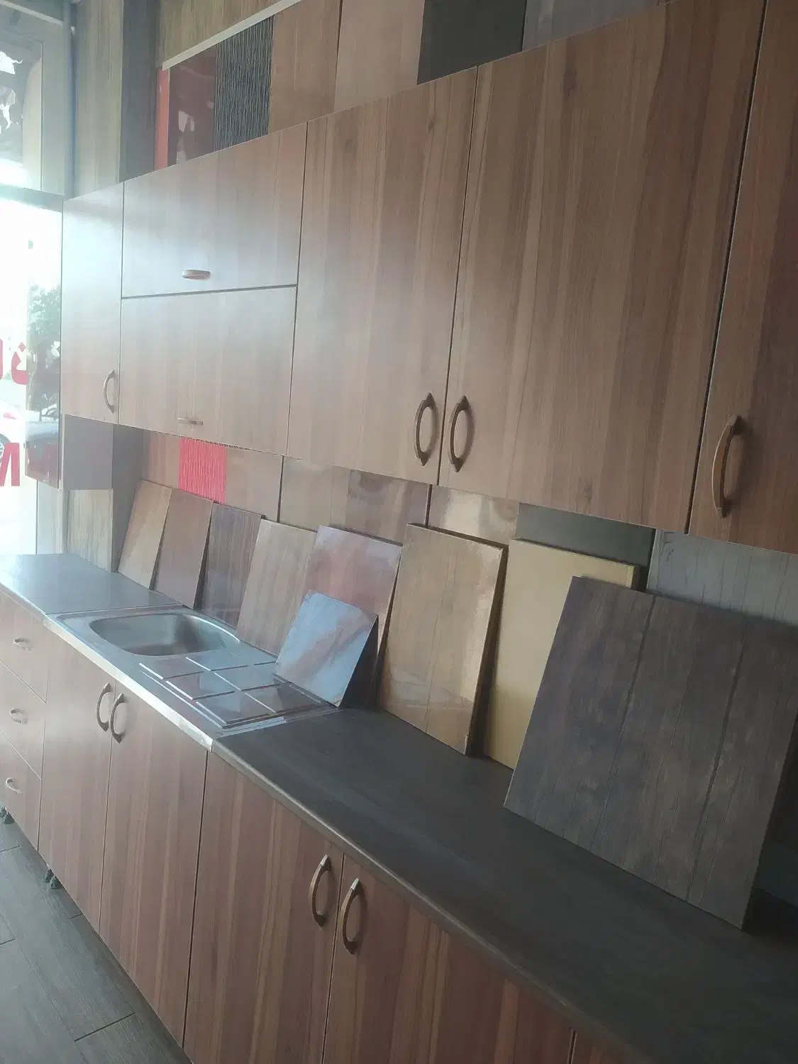 ساخت و نصب وتعمیر کابینت فلزی و ام دی اف|خدمات پیشه و مهارت|شیراز, ریشمک|دیوار