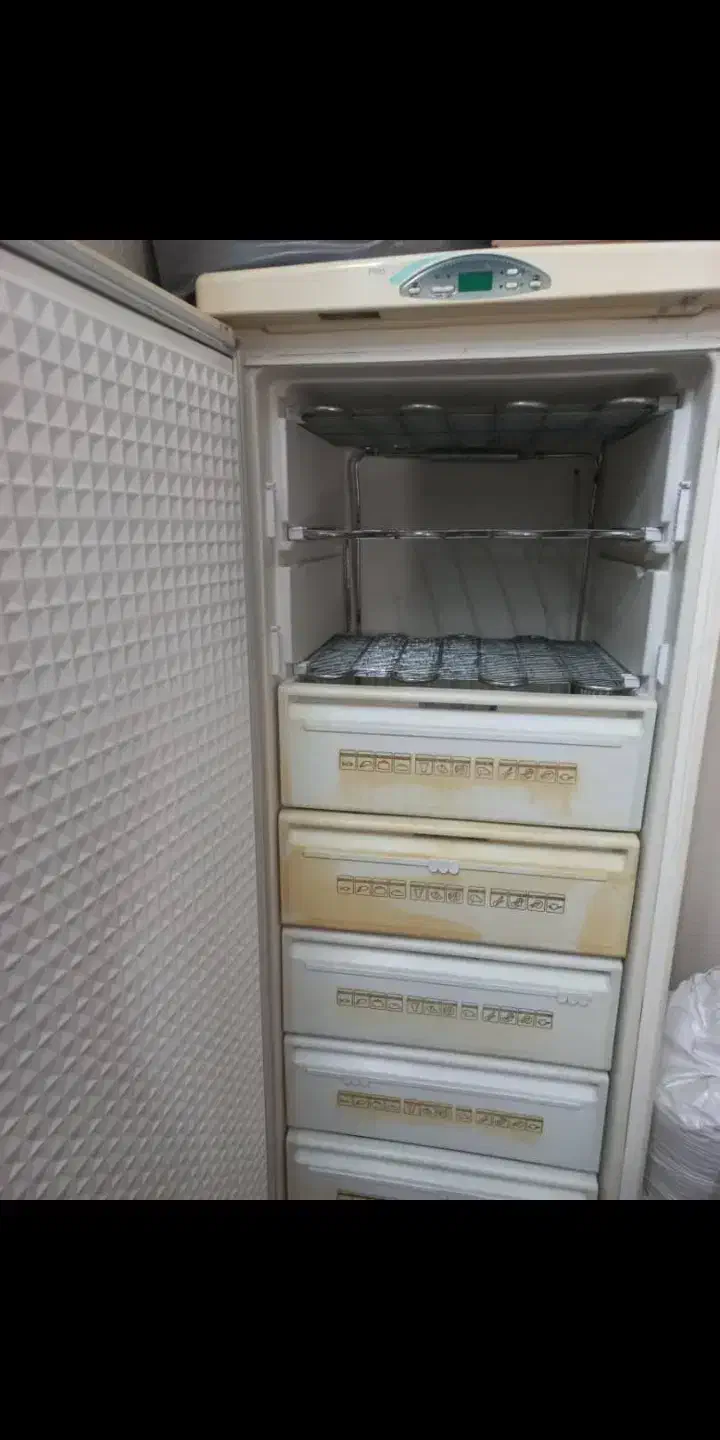 فریزر|یخچال و فریزر|شاهین‌شهر, عطار|دیوار