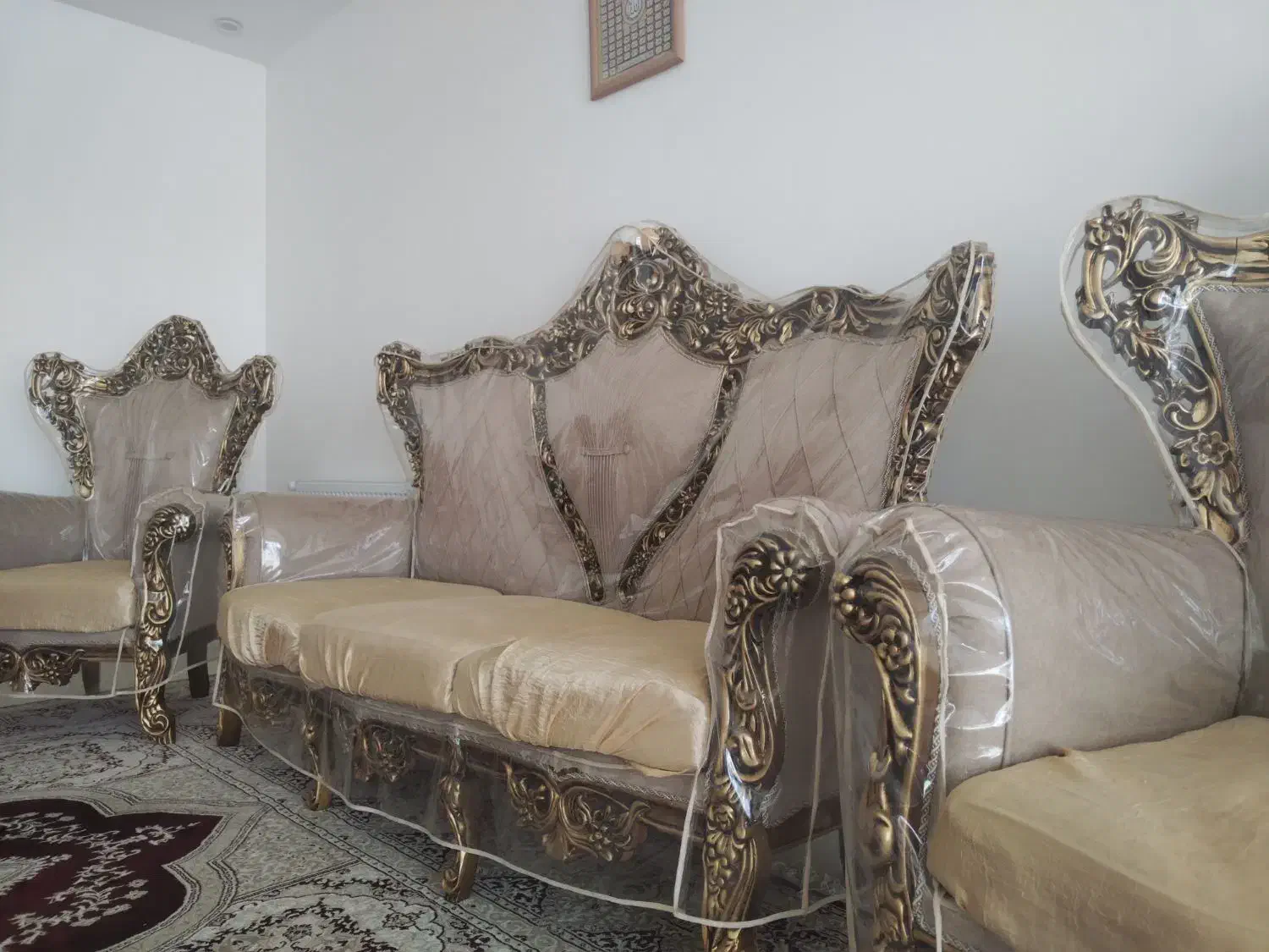 مبل سلطنتی در حد نو|مبلمان خانگی و میز عسلی|مبارکه, |دیوار