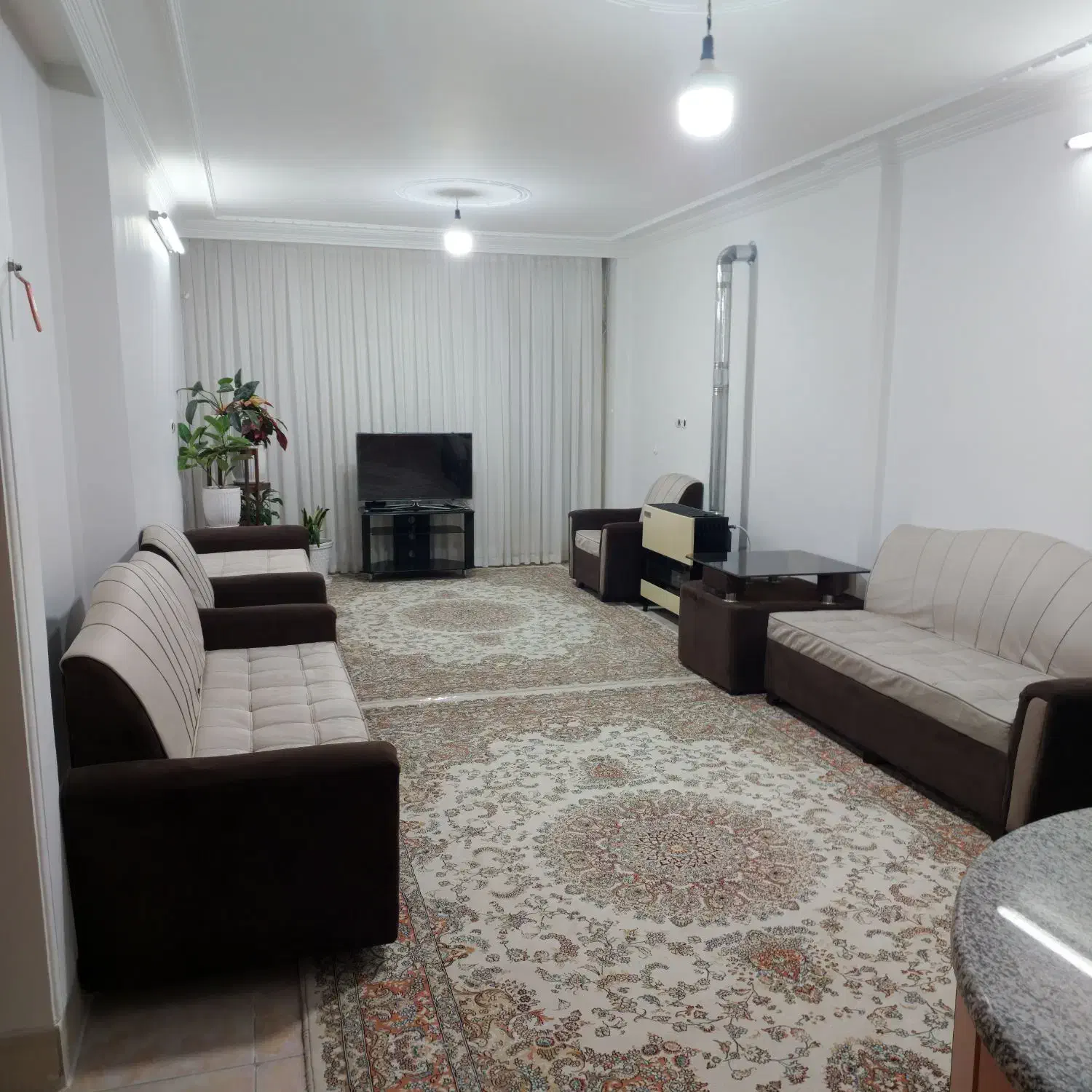 اجاره روزانه واحد ۱ خواب ۸۵ متر در برازنده ال بویه|اجارهٔ کوتاه‌مدت آپارتمان و سوئیت|اصفهان, برازنده|دیوار