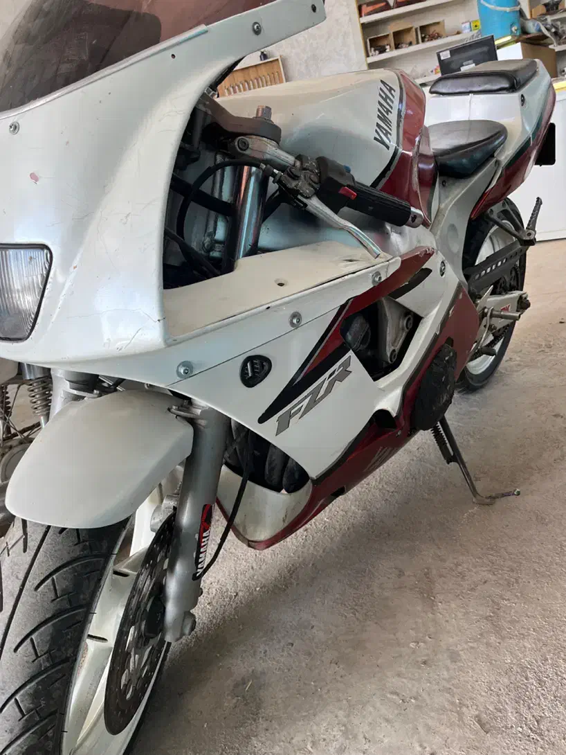 موتور یاماها fzr400|موتورسیکلت|نیشابور, باغرود|دیوار