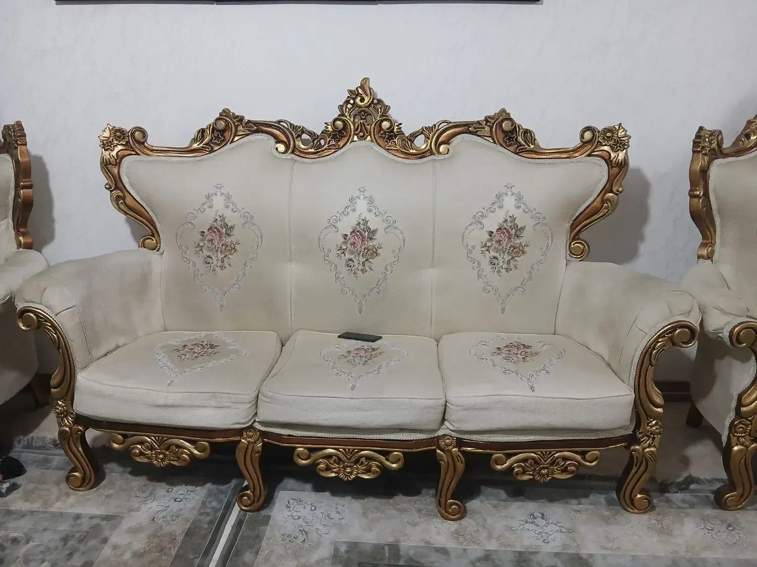 مبل سلطنتی|مبلمان خانگی و میز عسلی|نسیم‌شهر, |دیوار