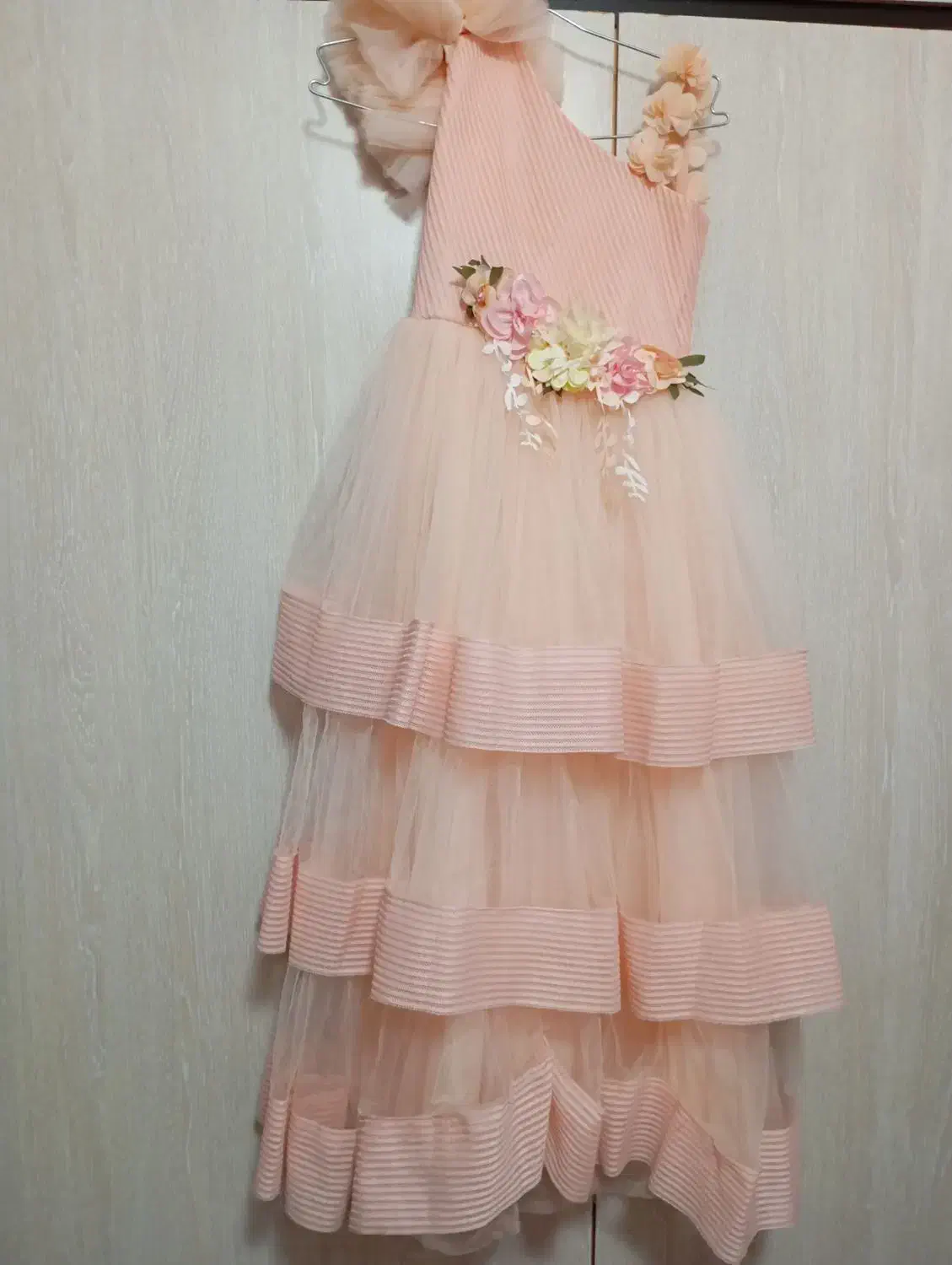 لباس عروس سایز 8تا 10سال اندازه میشه|لباس|شاهرود, |دیوار