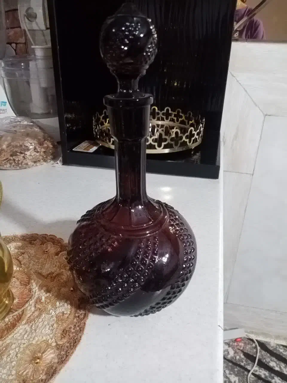 یه سری وسایل|کلکسیون اشیاء عتیقه|اندیشه, اندیشه فاز ۳|دیوار