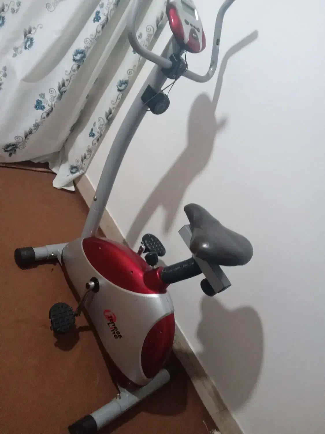 دوچرخه ثابت|تجهیزات ورزشی|گوگان, |دیوار