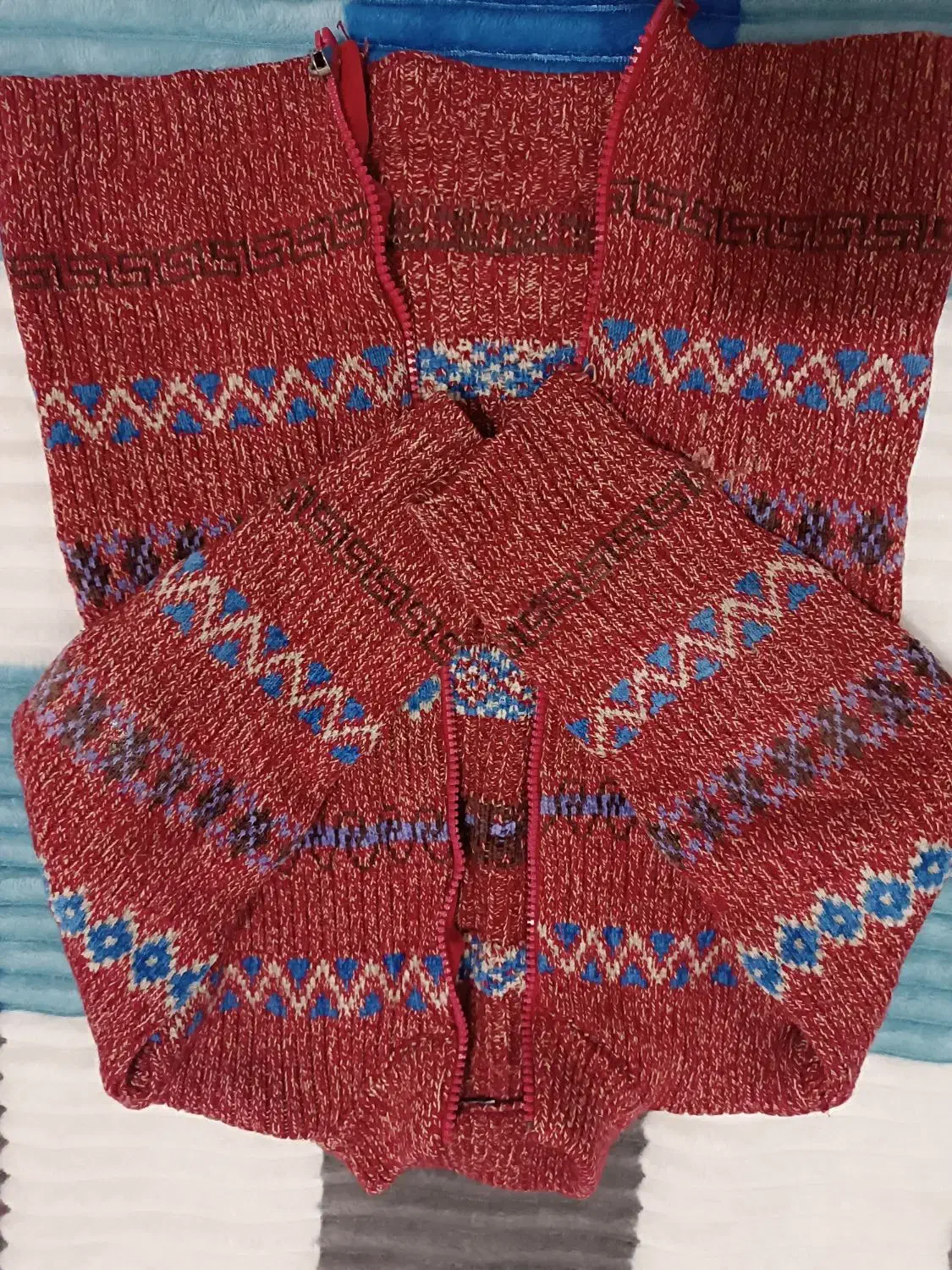 ست های بچگانه واقعا در حدنو|کفش و لباس بچه|شاهینشهر, شهرک سایت|دیوار