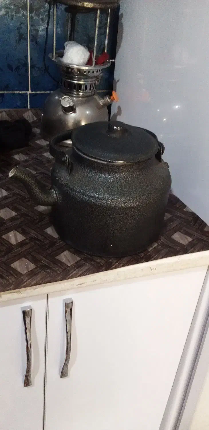 کلمن وقوری چدن سالم|ظروف نگهدارنده، پلاستیکی، یک‌بارمصرف|اردبیل, |دیوار