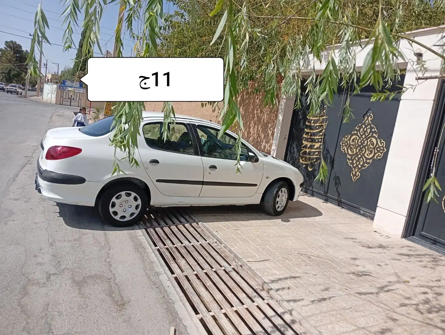 پژو 206 در حد صفر تیپ 5 تمیز و سالم. 10 سال دارمش|خودرو سواری و وانت|آباده, |دیوار