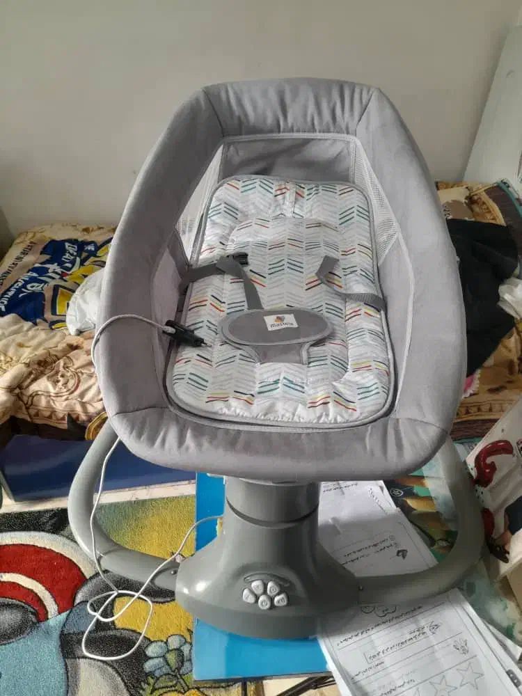 وسایل بچه تاپ برقی|اسباب و اثاث بچه|صومعه‌سرا, |دیوار