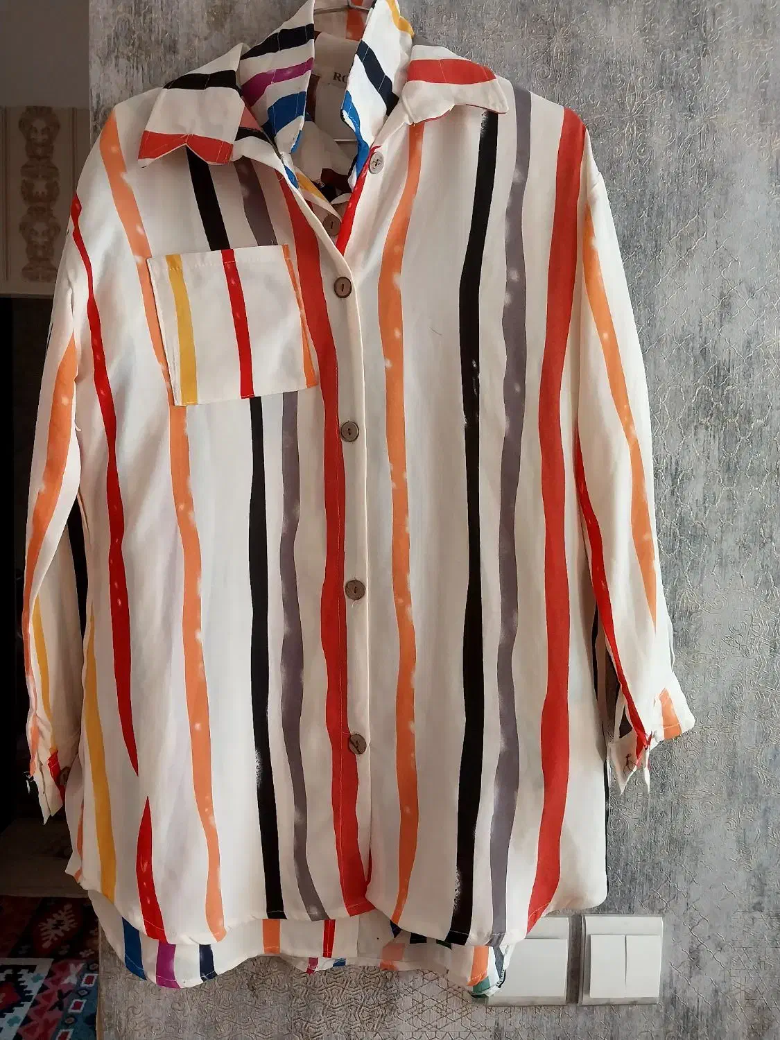 کت مجلسی و شومیز نو|لباس|پردیس, فاز ۳|دیوار