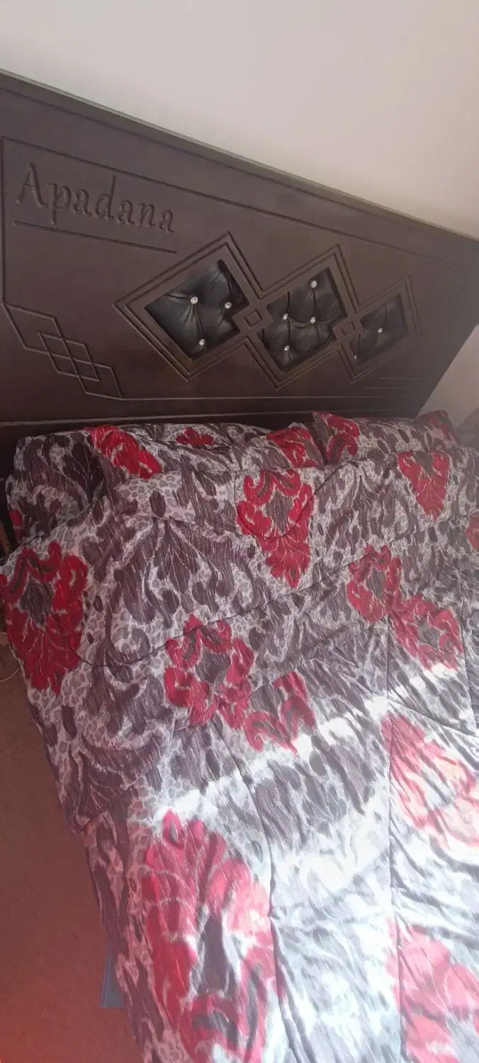 تخت خواب چوبی دو نفره|تخت و سرویس خواب|نهاوند, |دیوار