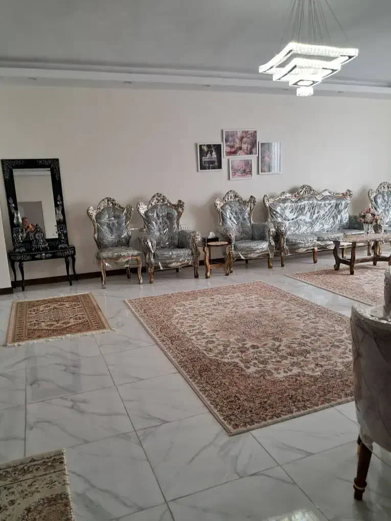 ۱۲۶متر روبه خیابان معاوضه باخودرو|فروش آپارتمان|کرج, احدآباد|دیوار