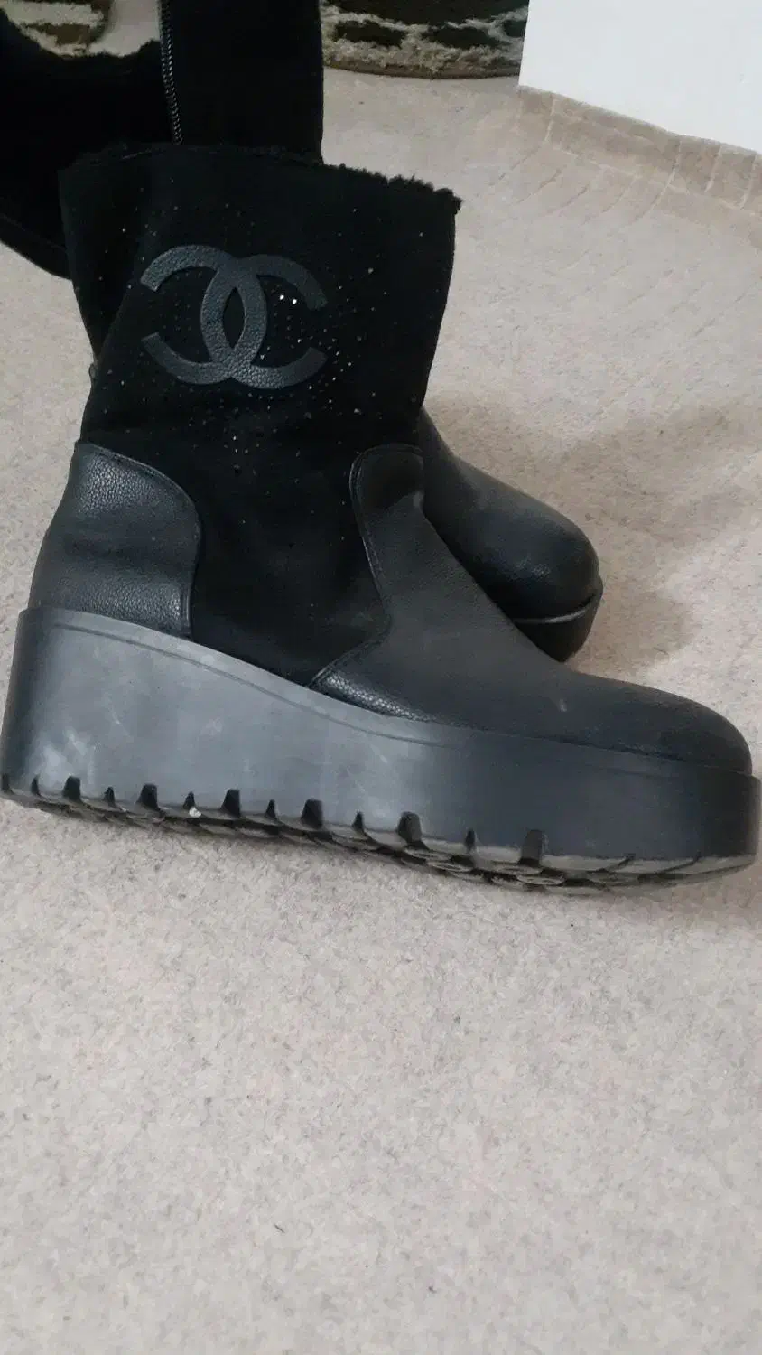 نیم بوت وکفش کتونی|کیف، کفش، کمربند|گنبد کاووس, |دیوار