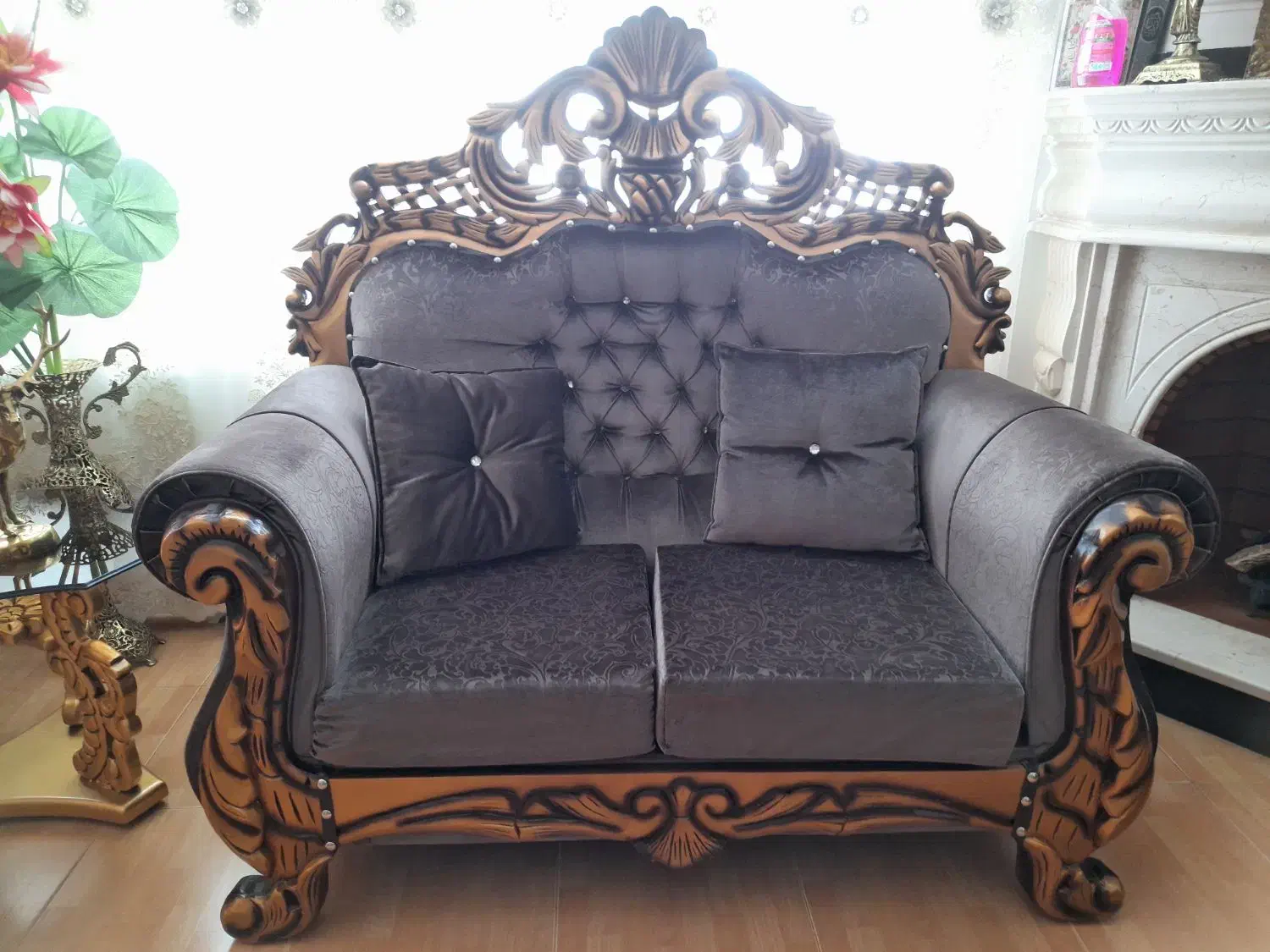 مبل نه نفره سلطنتی|مبلمان خانگی و میز عسلی|ارومیه, |دیوار