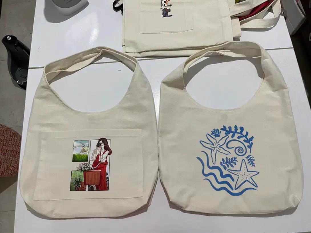 توت بگ،کیف نان،کیف|کیف، کفش، کمربند|بندر انزلی, آذربایجان|دیوار