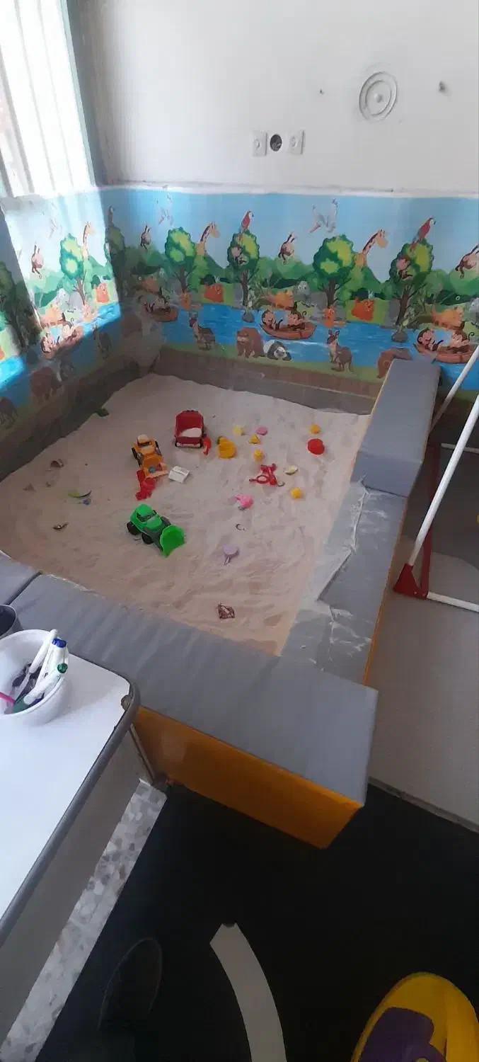 شن بهداشتی|اسباب‌‌بازی|بوئین زهرا, |دیوار