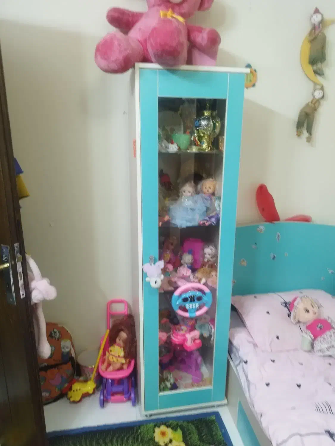 تخت خواب و سرویس خواب کودک|تخت و سرویس خواب|اصفهان, جنیران (لادان)|دیوار