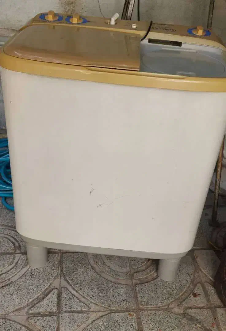 میز کامپیوتر و صندلی ، لباسشویی، میز کنفرانس|ماشین لباسشویی و خشککن لباس|شیراز, قصرالدشت|دیوار