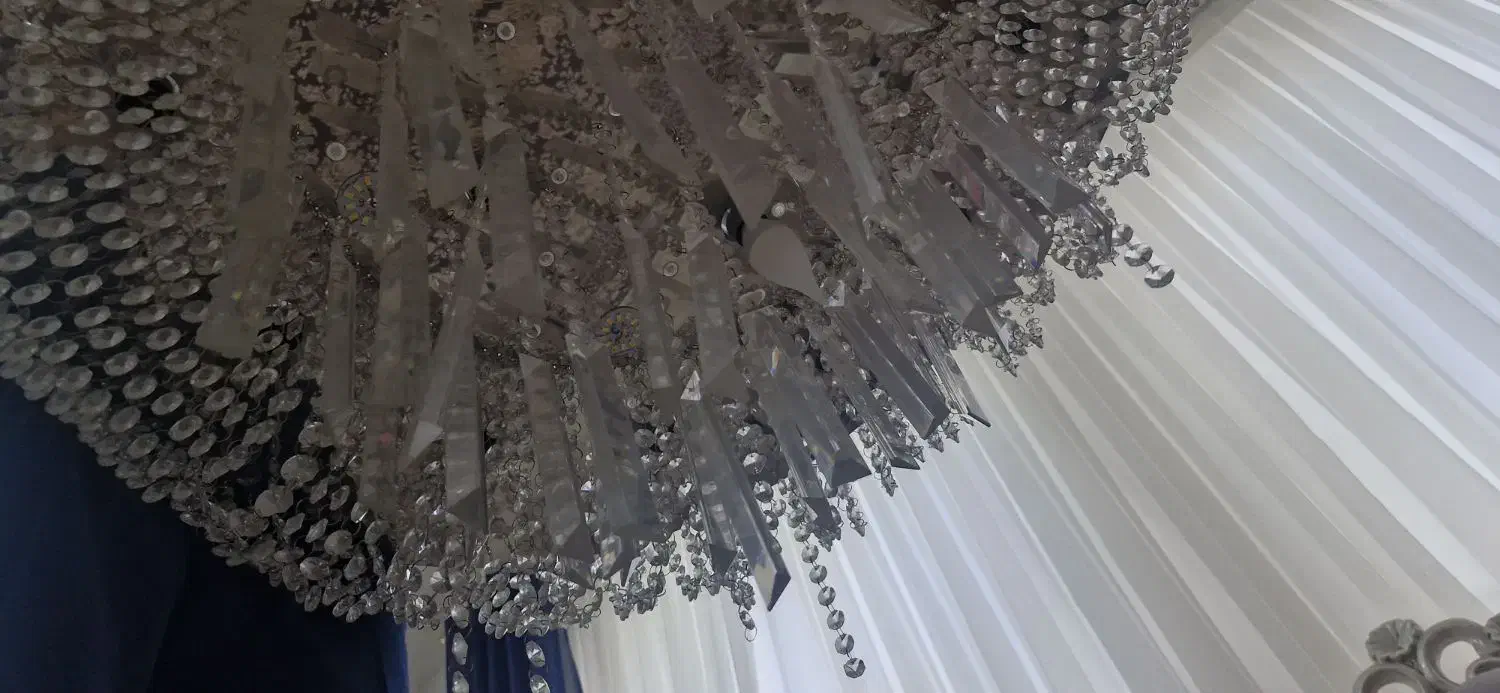 لوستر|لوستر و چراغ آویز|مهاجران, |دیوار